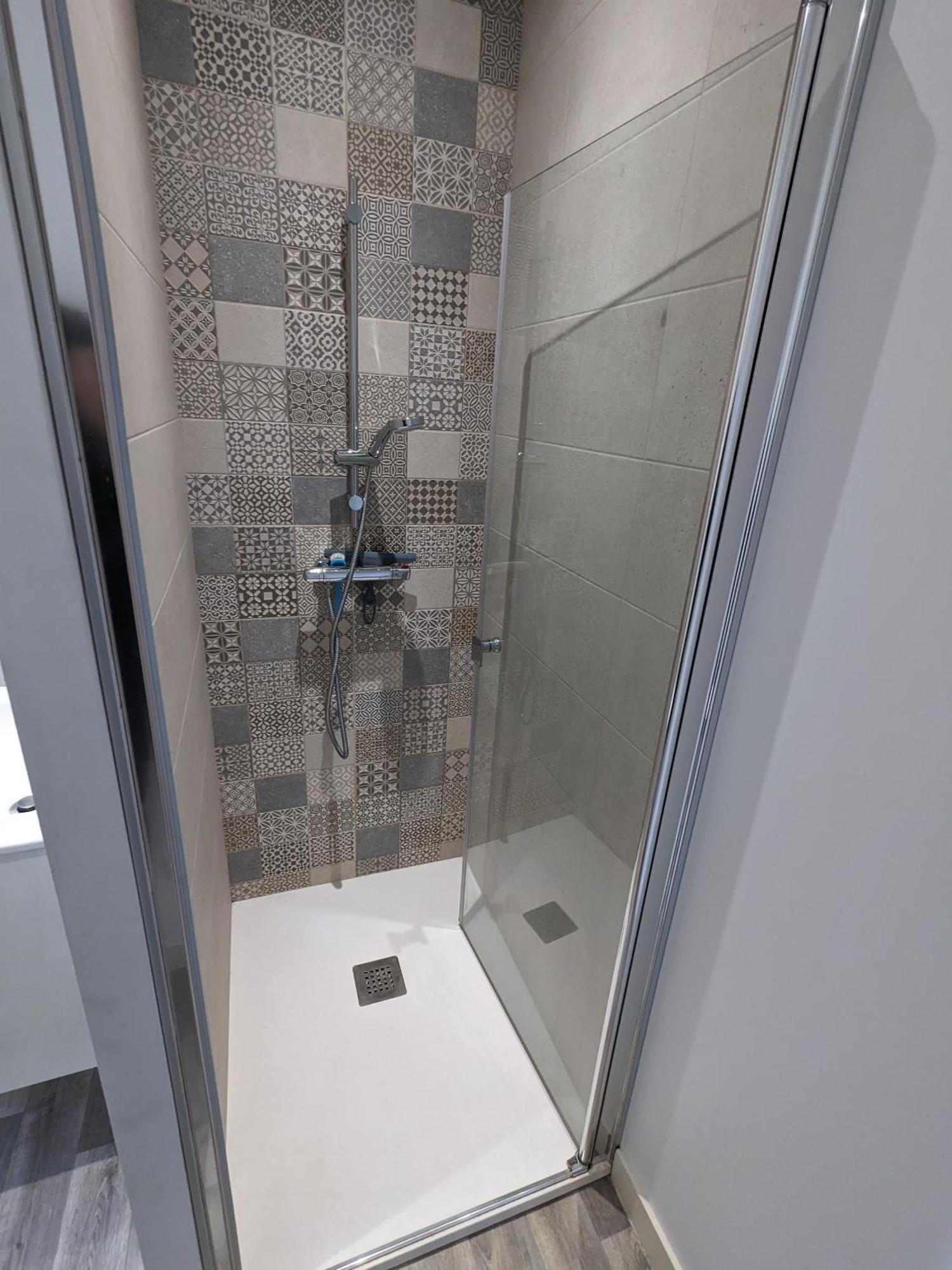 T2 N3, Proche Naval Group Et Centre Apartment *