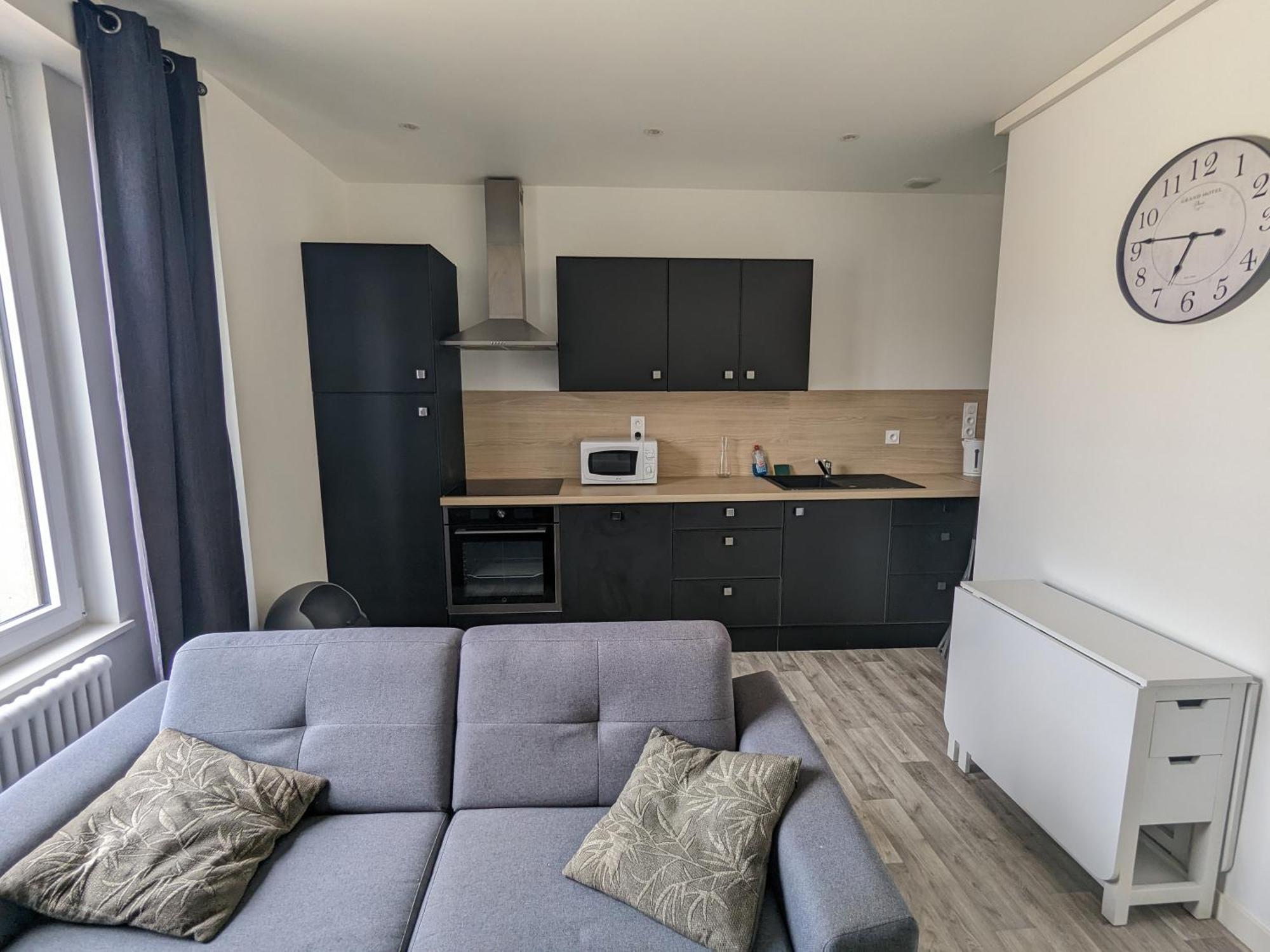 Apartment T2 N3, Proche Naval Group Et Centre *